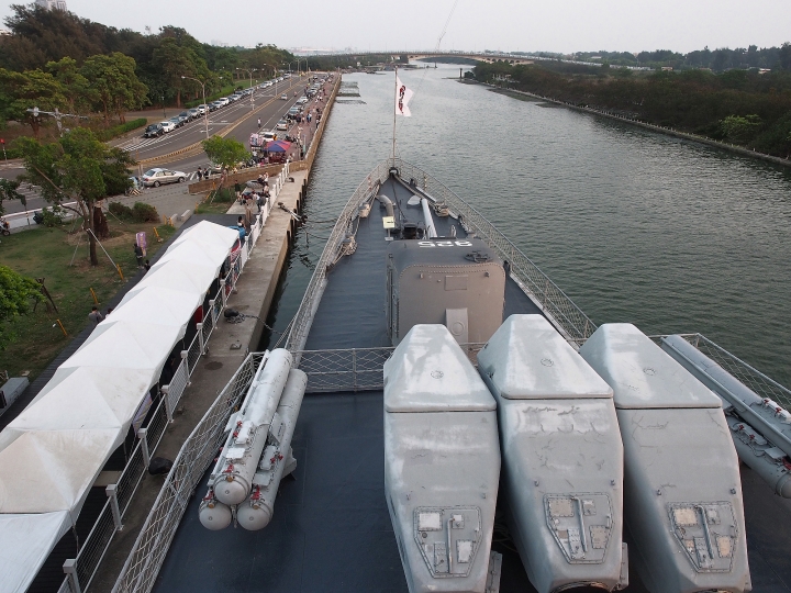 臺南市 安平區 定情碼頭-德陽艦園區 — 全臺唯一軍艦博物館