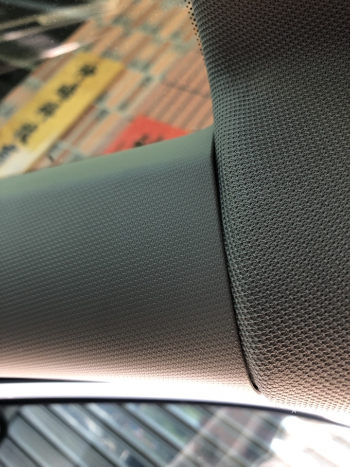 Volkswagen Tiguan 330Allspce 後座閱讀燈維修慘況