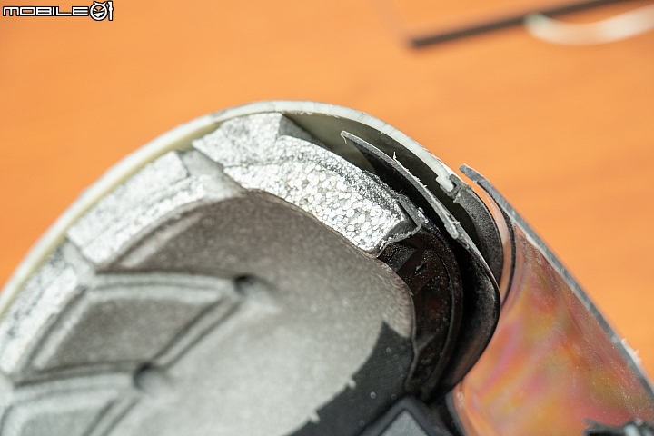 破解對國產帽的迷思！SOL HELMETS 安全帽撞擊測試實驗室、生產線參訪