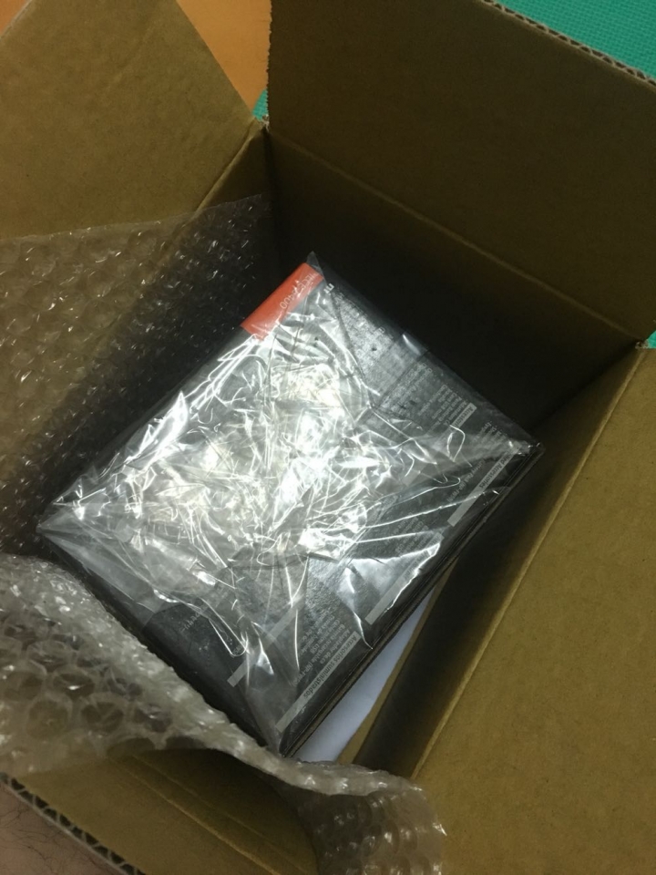 傻眼欸！買a6400居然這樣包裝？