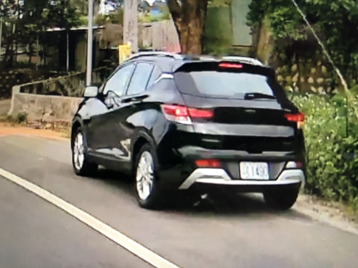 路邊捕獲的測試偽裝車詢問