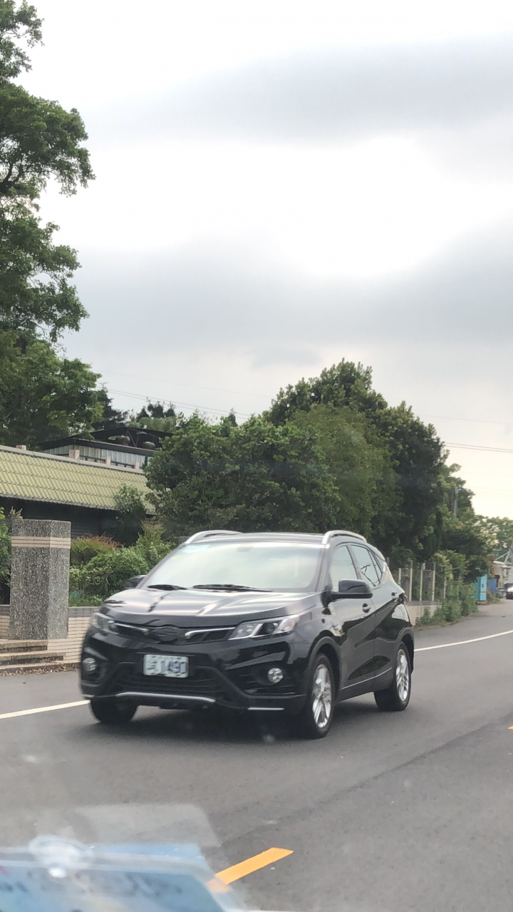 路邊捕獲的測試偽裝車詢問