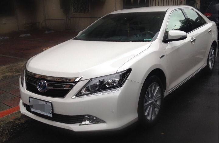 CAMRY 車門把手凹角脫漆？摸起來有點黏黏的！已經是第二次了