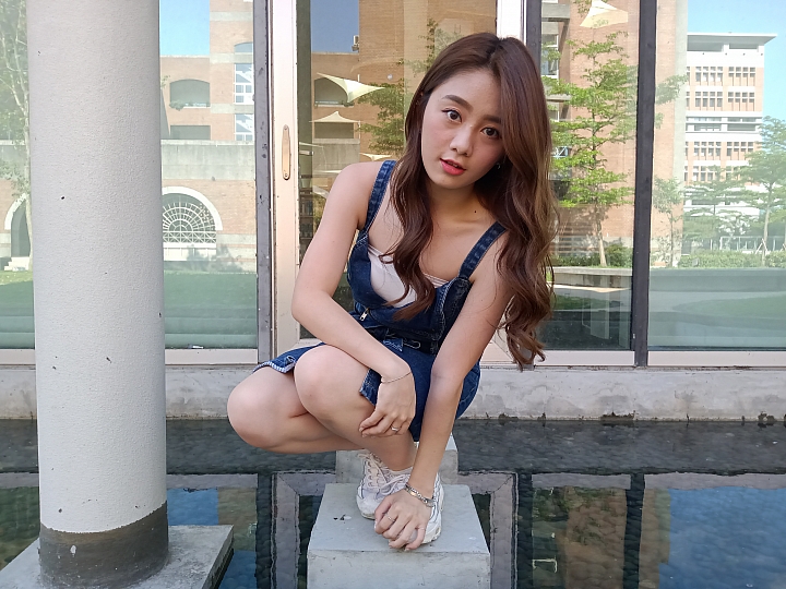 realme 3小試 平價機打電量不稀奇、看點在超級夜景！