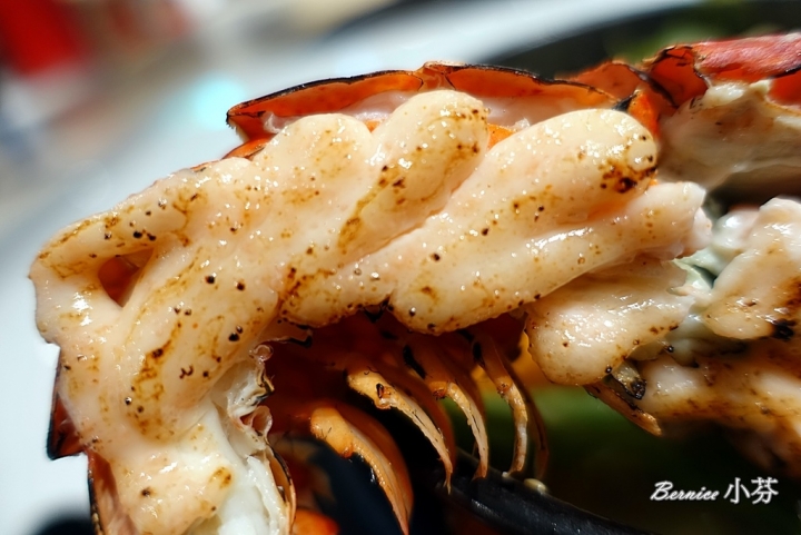 浮誇-贅沢三昧丼飯專門店(微風南山店)/美食街也可以吃得到平價版的龍蝦海陸蓋飯(捷運101世貿站)