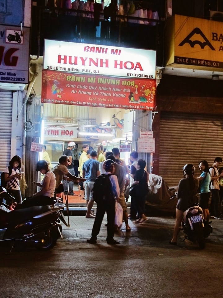 【Vietnam.走跳】胡志明週末提案(下)紅教堂.郵政總局.濱城市場.范五老街