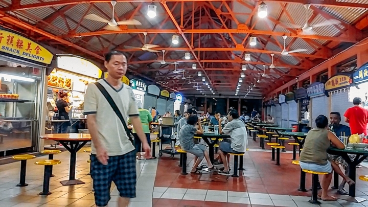 手把手教你入境獅城新加坡!機場轉地鐵進市區+EZ-Link購買儲值與背包住宿攻略|新加坡 EP 1|樟宜機場→牛車水|旅行,路上。