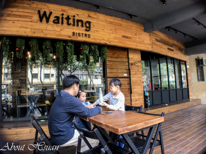 看球賽邊喝酒的餐館Waiting Bistro-台北大安區景點