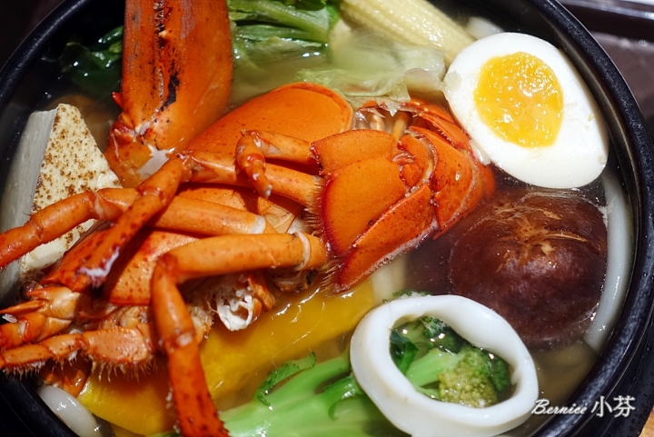 浮誇-贅沢三昧丼飯專門店(微風南山店)/美食街也可以吃得到平價版的龍蝦海陸蓋飯(捷運101世貿站)
