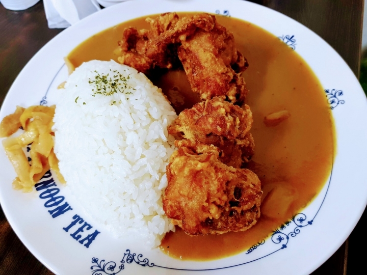 [日式咖哩]彰化市後火車站辭修路上~木下食堂日式咖哩飯~日本人開的店~咖哩飯系列都很不錯~生意好!想吃要早點到喔~ 汽水無限取用! 2019食記