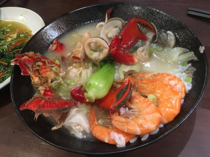 宜蘭礁溪美食-超浮誇CP值破表「硬漢痛風粥」-黑海時光粥(黑海時光館)