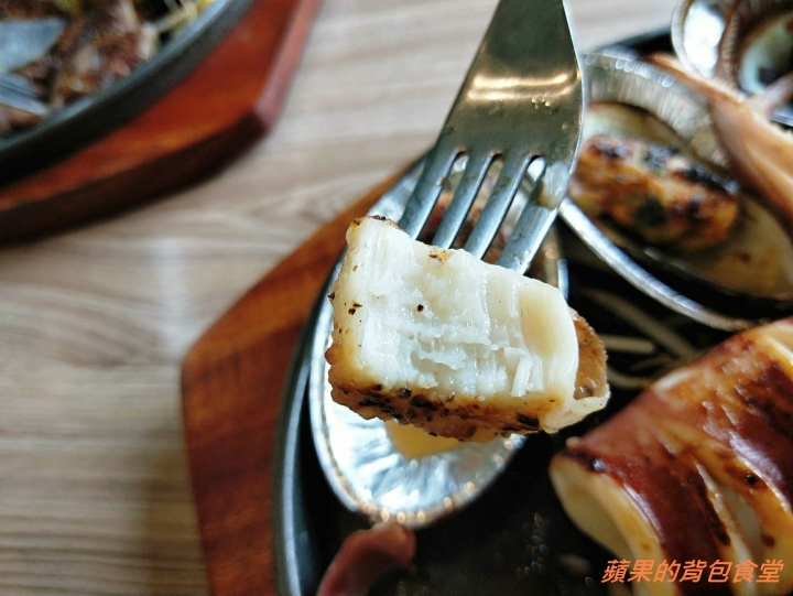 [食記] 新竹東區- 牛室炙燒牛排BEEFHOUSE 披薩吃到飽 牛排海鮮應有盡有 自助吧生菜超新鮮 親子聚餐的好去處 新竹美食