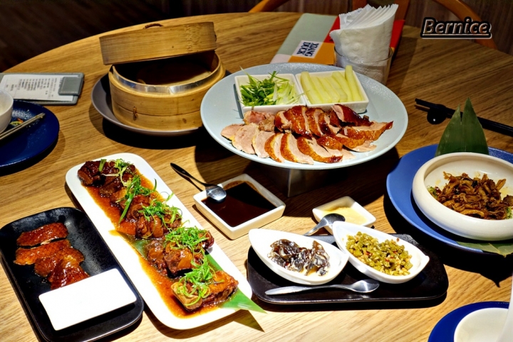浮誇-贅沢三昧丼飯專門店(微風南山店)/美食街也可以吃得到平價版的龍蝦海陸蓋飯(捷運101世貿站)
