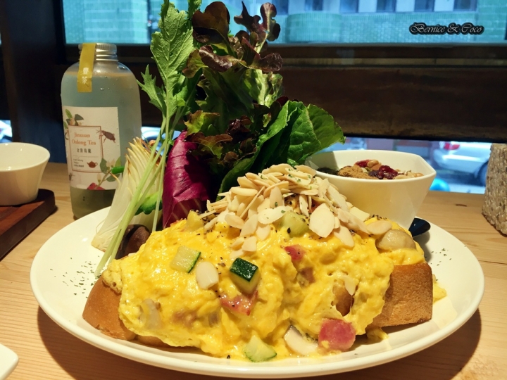 聖瑪莉(東門店)/東門186/台灣伴手禮/鳳梨酥(捷運東門站)
