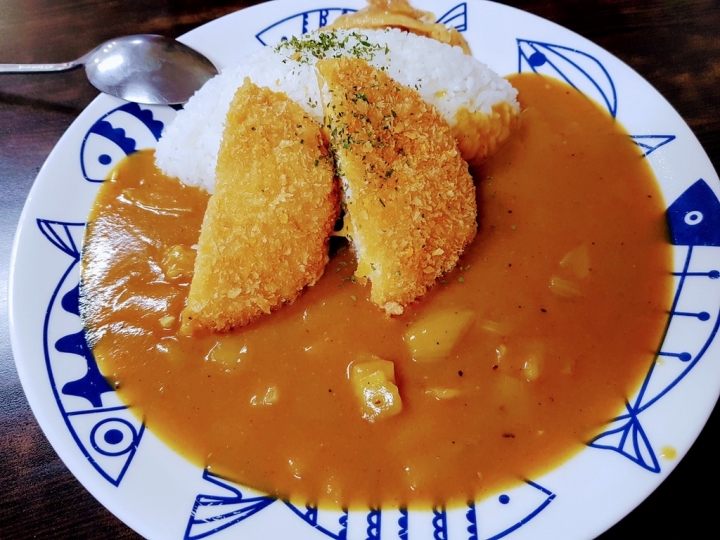 [日式咖哩]彰化市後火車站辭修路上~木下食堂日式咖哩飯~日本人開的店~咖哩飯系列都很不錯~生意好!想吃要早點到喔~ 汽水無限取用! 2019食記
