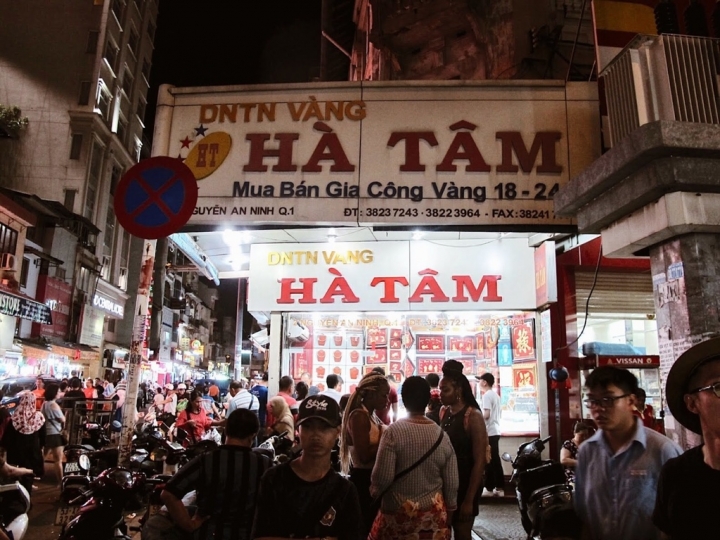 【Vietnam.走跳】胡志明週末提案(下)紅教堂.郵政總局.濱城市場.范五老街