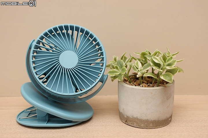 「Airmate 艾美特」桌夾式充電風扇，讓風扇伴你涼一夏！