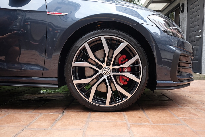 [購車分享]代步好朋友 Golf GTI Performance