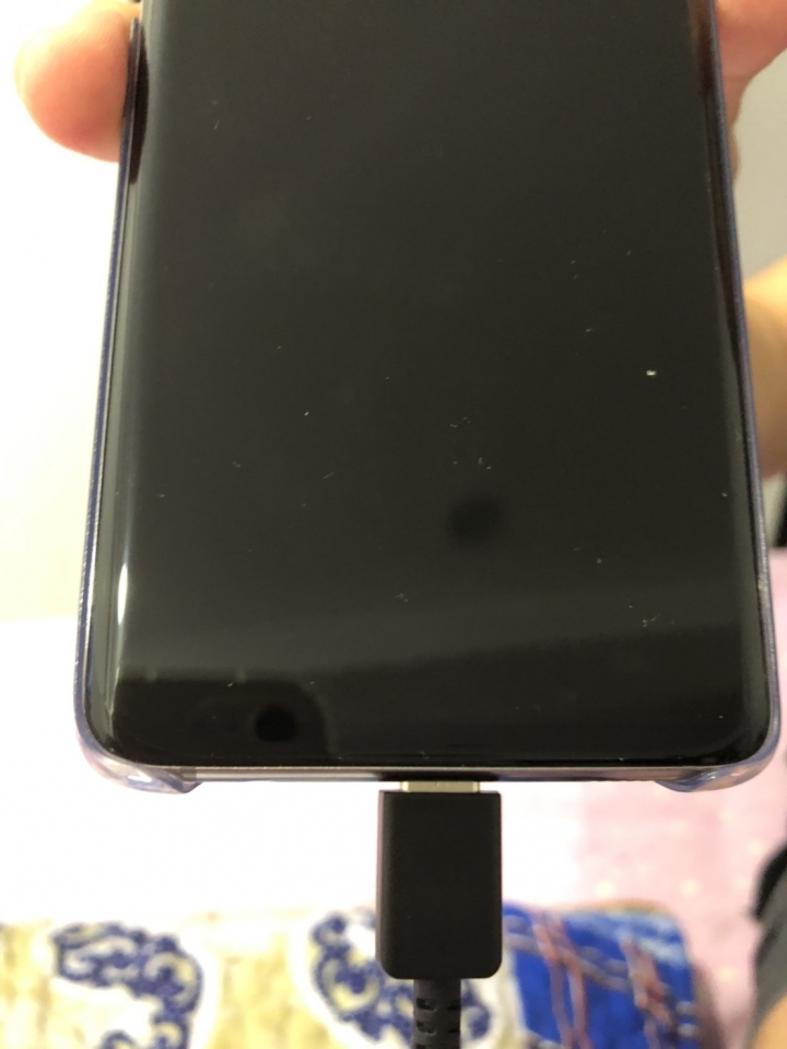 s10充電孔 無法插到底