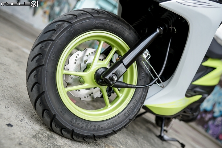 YAMAHA RS NEO v.s. GOGORO 2 Rumbler 正面對決 沒在怕的潮流大PK