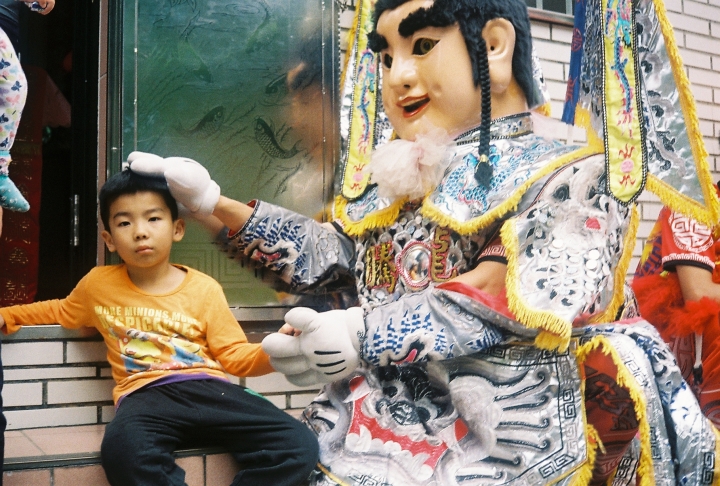 [Ricoh 500ST]沒有媽祖廟的九份迓媽祖[Kodak 400]