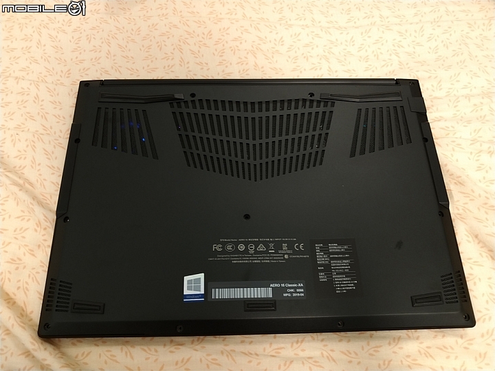[開箱] AERO 15 Classic 帶你超越144Hz的極限享受 x 極致輕薄筆電開箱