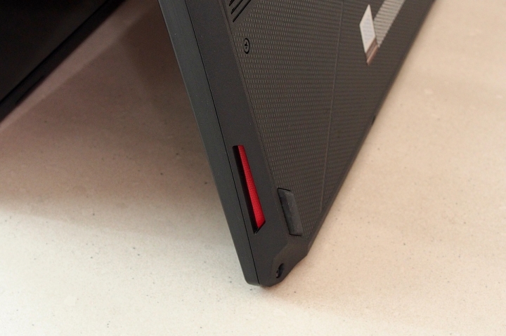 Ryzen 崛起 ASUS TUF GAMING FX505DU 電競筆電開箱
