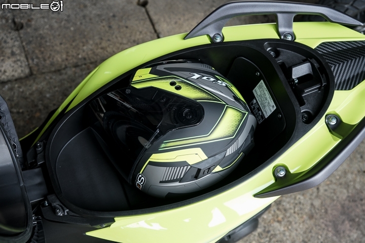 YAMAHA RS NEO v.s. GOGORO 2 Rumbler 正面對決 沒在怕的潮流大PK