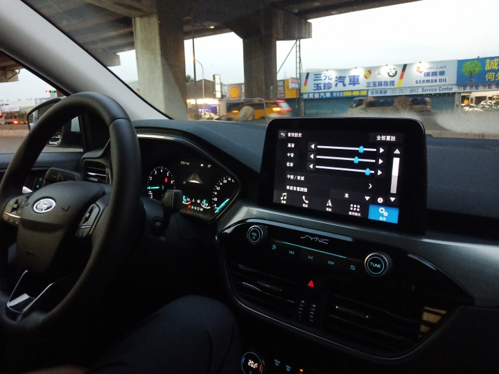 --試乘Altis Hybrid與Focus 4D之真實感受--