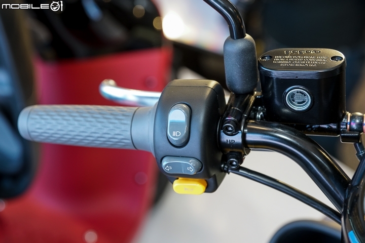 【採訪】Gogoro 3 真的來了!新想法、新材質、新科技 = 新國民代步車!