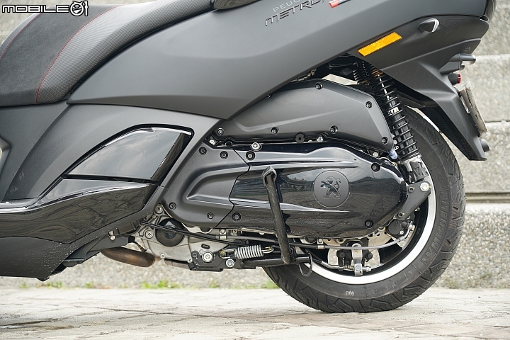 【採訪】三輪獅群來襲 PEUGEOT Metropolis 400 RX-R / 400 ALLURE 登台實拍介紹