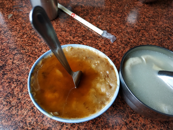 [食記] 臺南市 中西區 黃家碗粿 － 碗粿與四神湯，高C/P值好味道