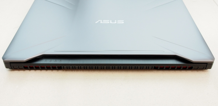 Ryzen 崛起 ASUS TUF GAMING FX505DU 電競筆電開箱