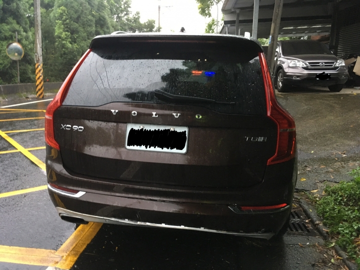 （已補後續）VOLVO XC90實撞與新竹揚昇令人失望的維修經驗分享