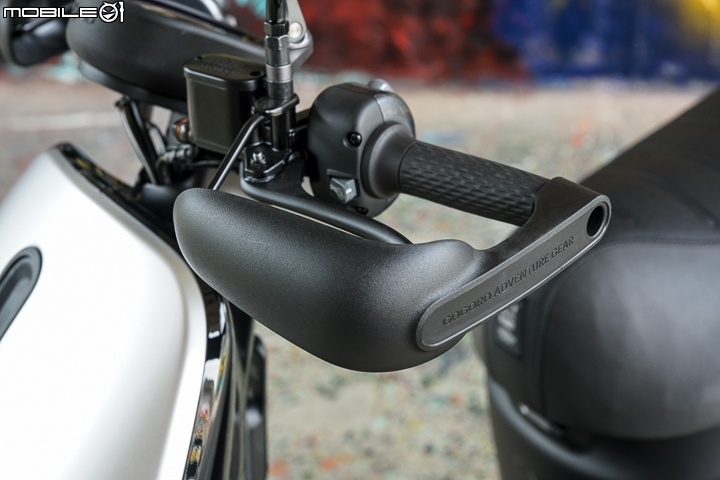 YAMAHA RS NEO v.s. GOGORO 2 Rumbler 正面對決 沒在怕的潮流大PK