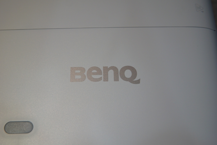 4K HDR 超短焦廣色域極致影像-BENQ W2700色準導演機開箱