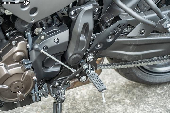 YAMAHA XSR700 試駕 迷人又不失運動性的新古典車款