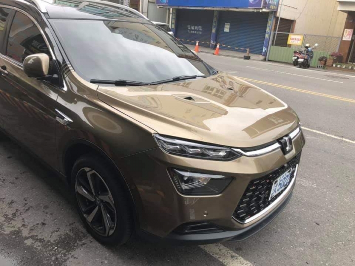 納智捷URX現身