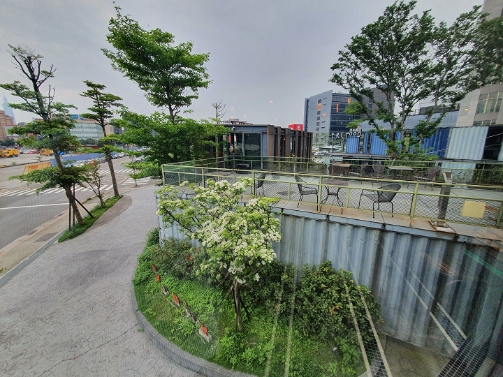 #給不容挑戰一腳！「KICKS城市任務挑戰賽」潮車配美人福利社大放送
