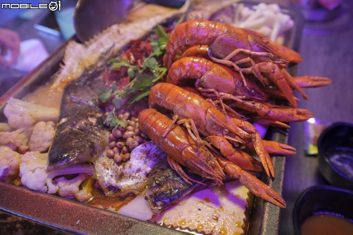 【新莊美食】麻辣控必吃 來自重慶的美味 水貨烤魚火鍋