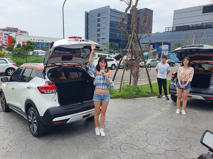 #給不容挑戰一腳！「KICKS城市任務挑戰賽」潮車配美人福利社大放送