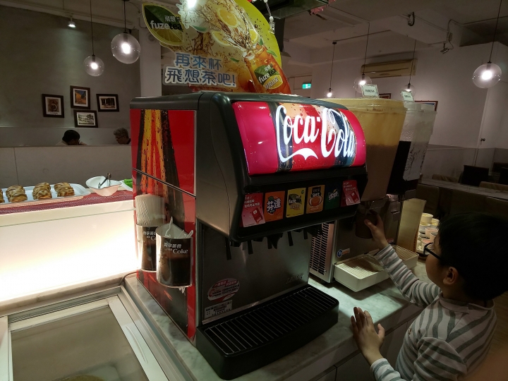 [食記] 新北市 三重 威仕頓牛排 — 真材實料又平價的牛排Buffet