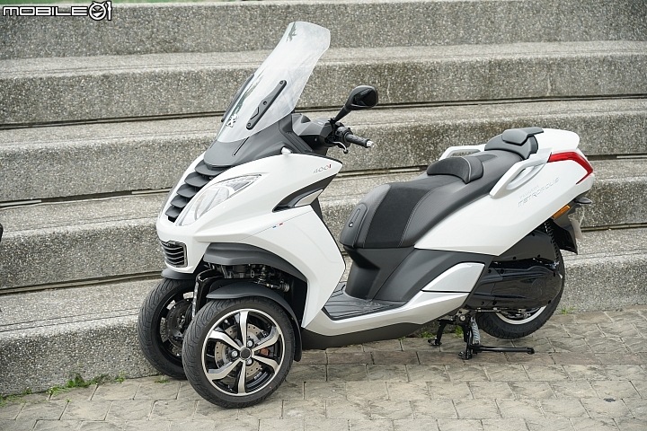 【採訪】三輪獅群來襲 PEUGEOT Metropolis 400 RX-R / 400 ALLURE 登台實拍介紹