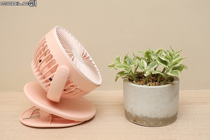 「Airmate 艾美特」桌夾式充電風扇，讓風扇伴你涼一夏！