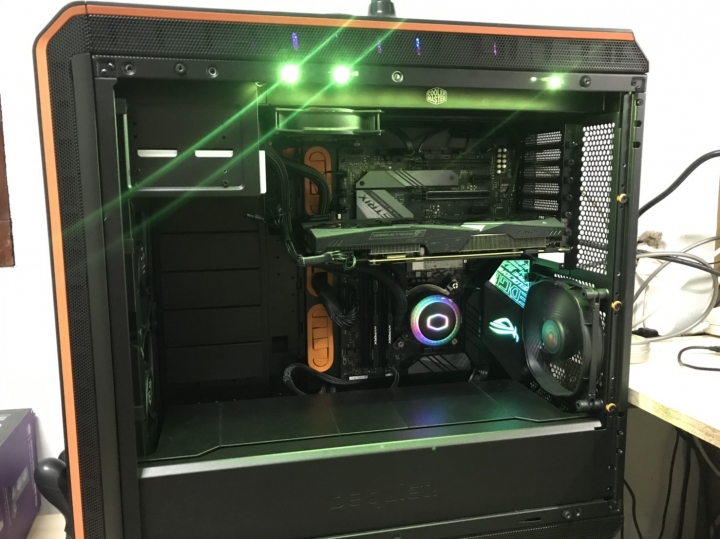 DARK BASE PRO 900 ORANGE rev. 2