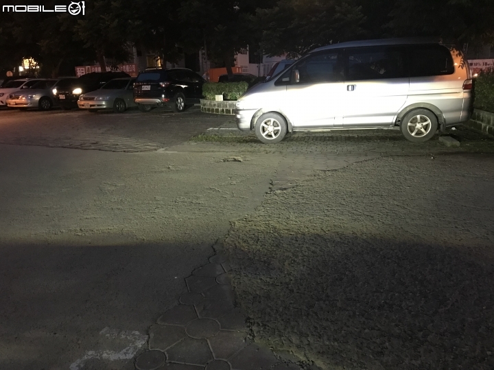 UX 大燈距離高度.出場胎壓 調整
