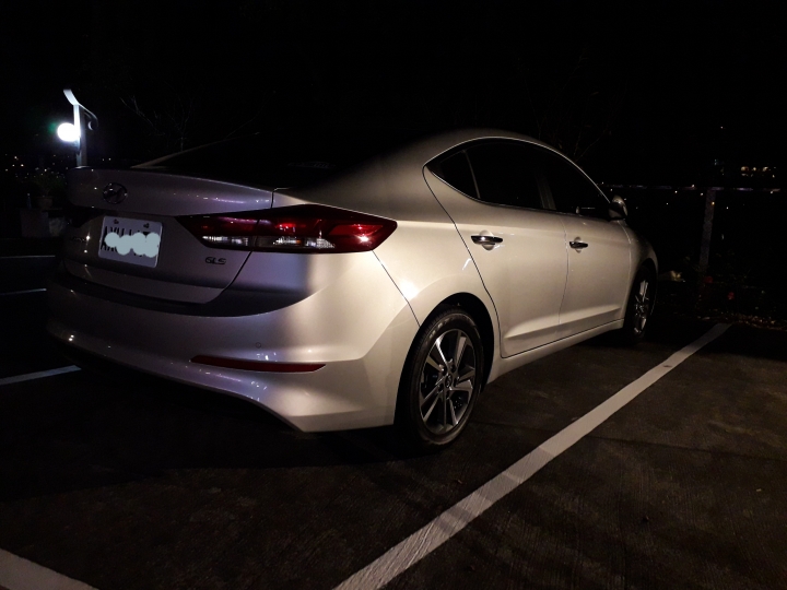 [分享] Hyundai Elantra 1.6豪華版菜單 已交車~