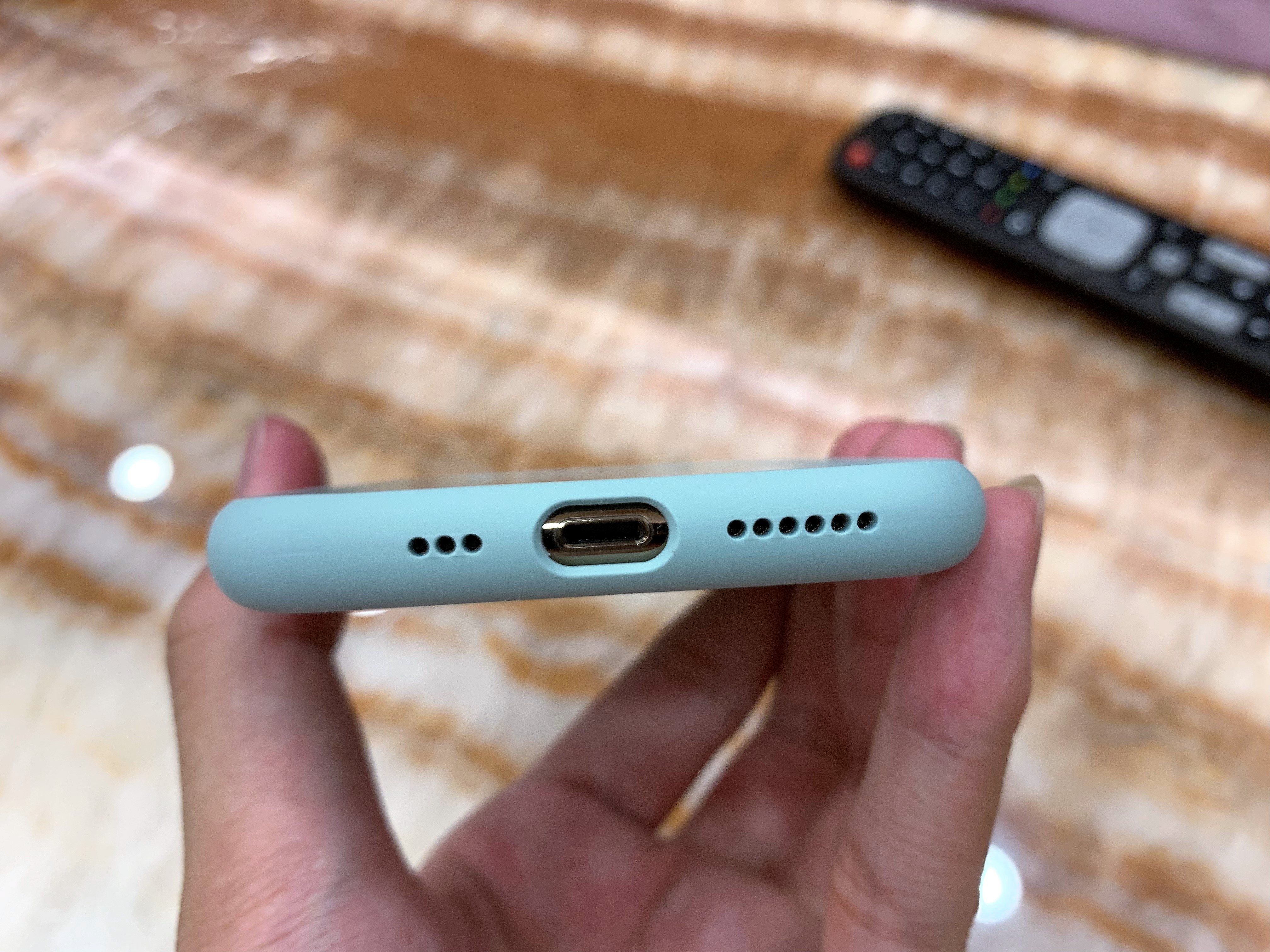 iPhone XS 四款超高CP值手機殼 & 實摔分享！！！