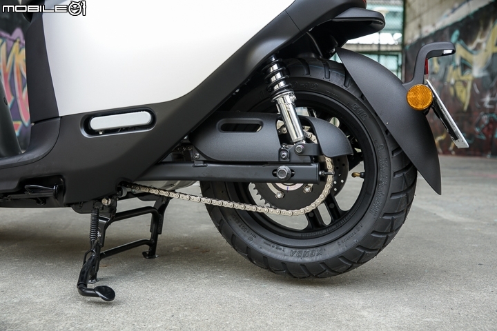 YAMAHA RS NEO v.s. GOGORO 2 Rumbler 正面對決 沒在怕的潮流大PK