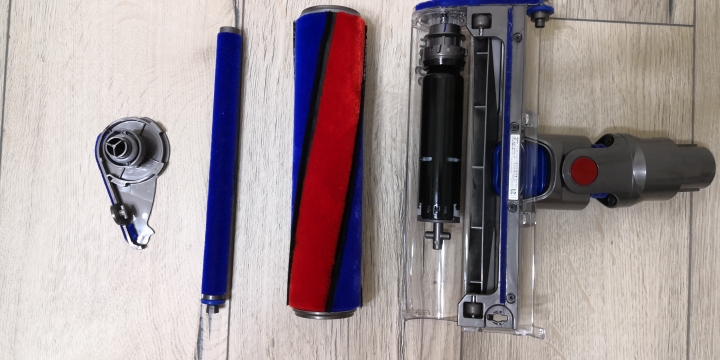 [開箱] 告別我的機器人女友之到不了的幸福 feat.全新Dyson V11™